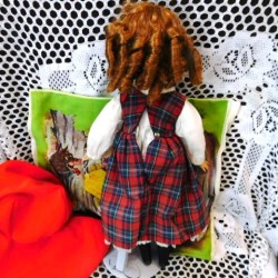 RIDING HOOD DOLL BK
